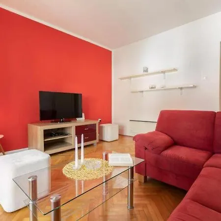 Apartment Mario In With A Shady Terrace *